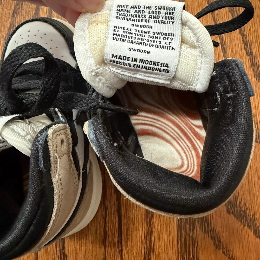 Jordan 1 Retro High OG Latte Black/Legend MD Brown-White (FD2598 021) 5c Sneaker